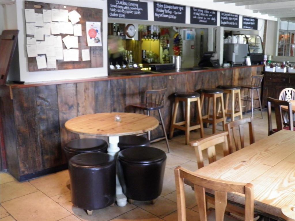 The Talbot Inn Eynsham Екстер'єр фото