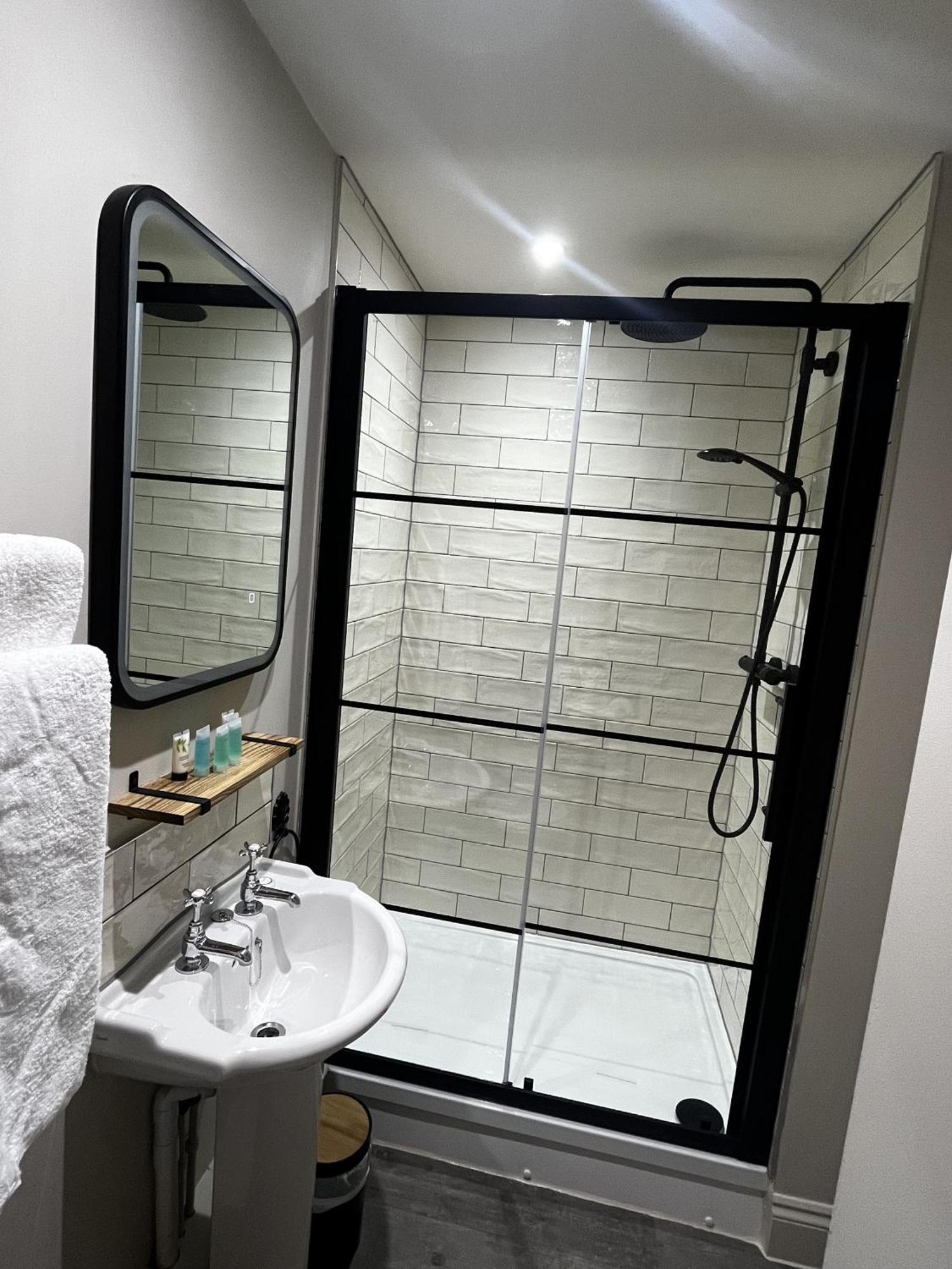 The Talbot Inn Eynsham Номер фото